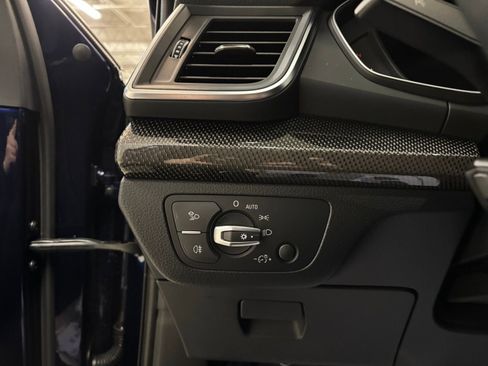 Used 2018 Audi SQ5 Premium Plus w/ Navigation Package image 16