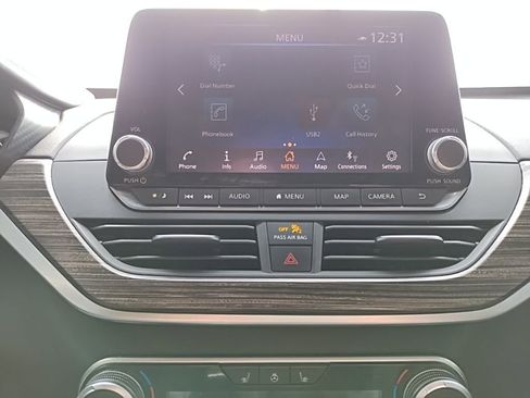 Used 2019 Nissan Altima 2.0 Platinum image 39