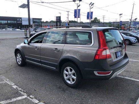 Used 2010 Volvo XC70 3.2 image 10
