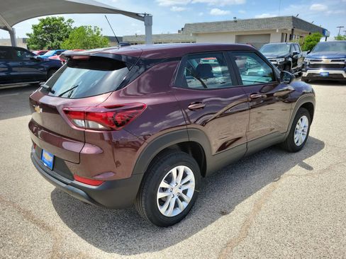 Used 2023 Chevrolet TrailBlazer LS AWD/4WD image 13