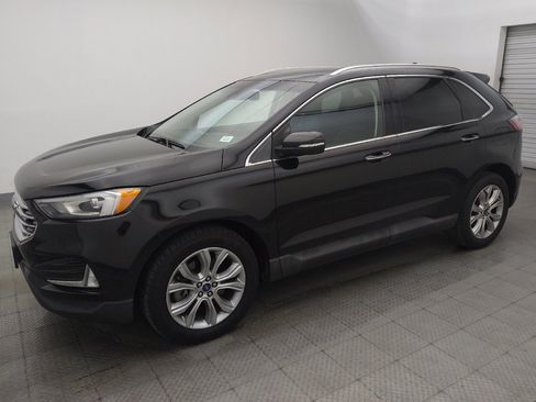 Used 2019 Ford Edge Titanium AWD/4WD image 2