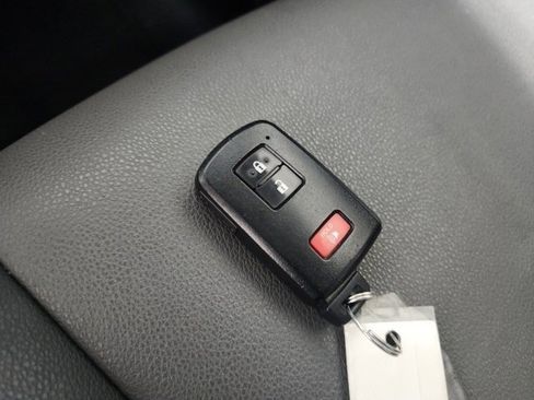 Used 2020 Toyota 4Runner Limited image 37