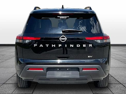 Used 2024 Nissan Pathfinder SV FWD image 4