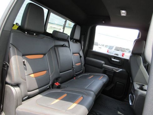 Used 2023 GMC Sierra 2500 AT4 w/ AT4 Premium Plus Package AWD/4WD image 26