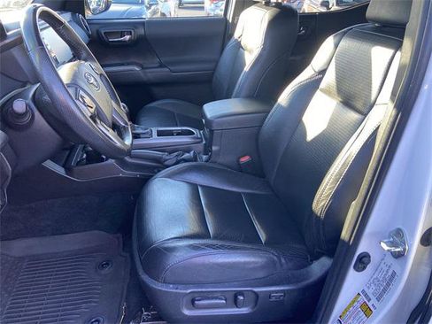 Certified 2022 Toyota Tacoma TRD Sport w/ TRD Premium Sport Package image 20