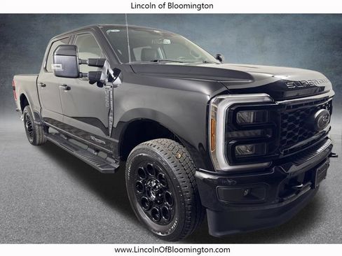 Used 2025 Ford F250 Lariat w/ Black Appearance Package AWD/4WD image 8
