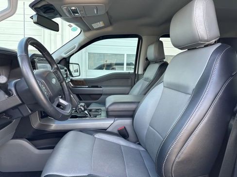 Used 2023 Ford F150 Lariat w/ Trailer Tow Package image 10