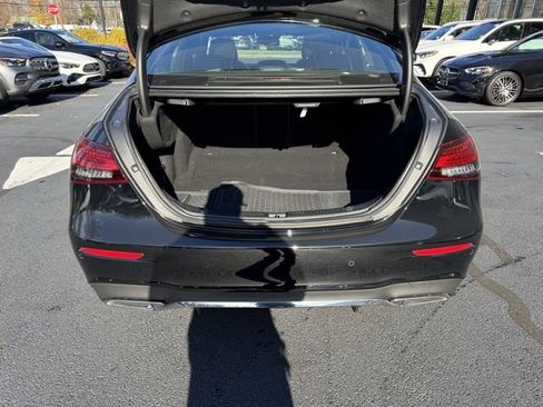 Certified 2022 Mercedes-Benz E 350 4MATIC Sedan image 11