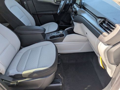 New 2026 Ford Escape Active image 27