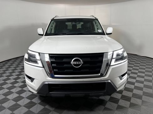 Used 2024 Nissan Armada SV AWD/4WD image 2