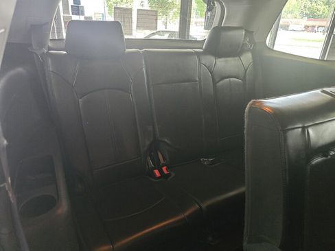 Used 2009 GMC Acadia SLT image 18