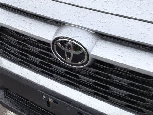 Used 2023 Toyota RAV4 XLE w/ Convenience Package AWD/4WD image 11