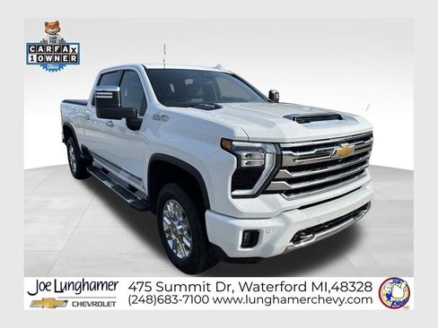 Used 2024 Chevrolet Silverado 2500 High Country w/ High Country Premium Package AWD/4WD image 1