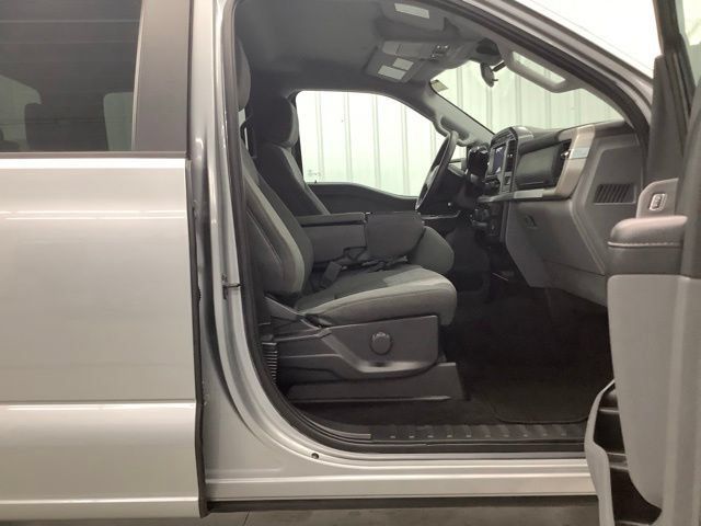 Used 2023 Ford F150 XLT AWD/4WD image 12
