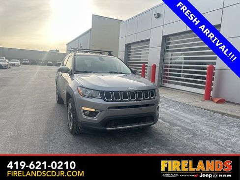 Used 2018 Jeep Compass Limited image 3