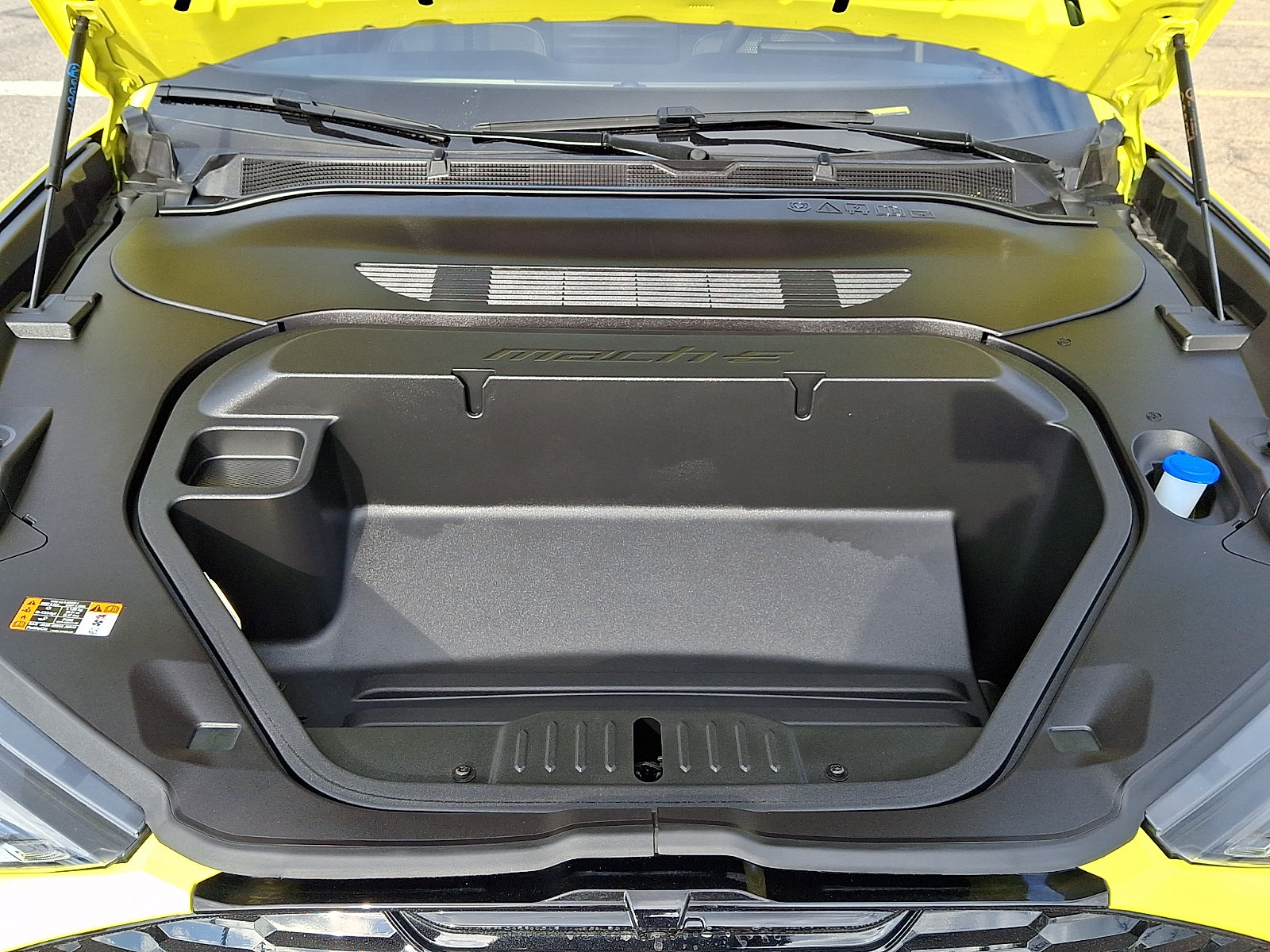 Used 2025 Ford Mustang Mach-E GT AWD/4WD image 28