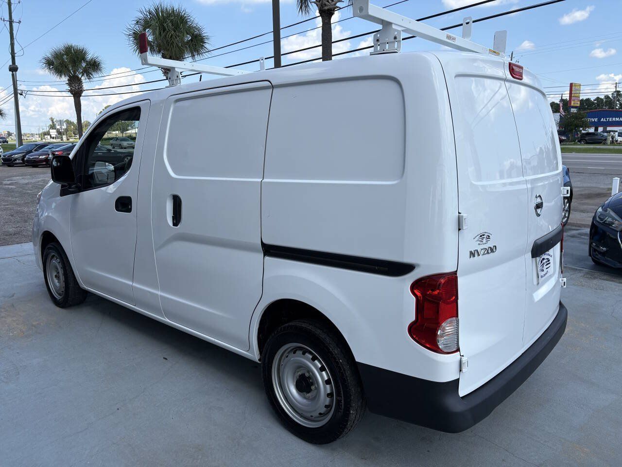 Used 2021 Nissan NV200 S FWD image 5