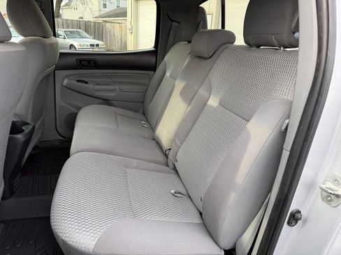 Used 2012 Toyota Tacoma 4x4 Double Cab w/ SR5 Pkg image 79