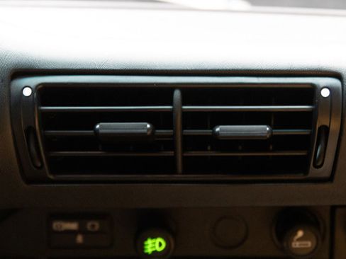 Used 1987 Porsche 911 Carrera image 76