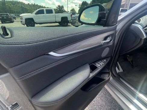 Used 2018 BMW X6 sDrive35i RWD image 12