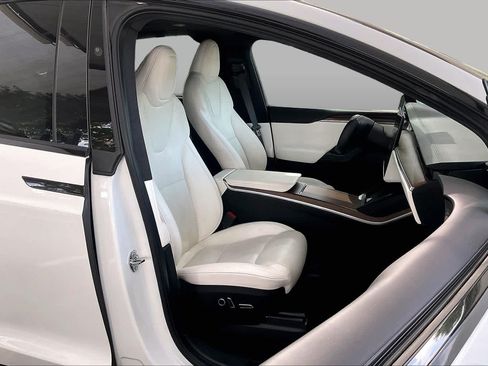 Used 2022 Tesla Model X AWD/4WD image 8