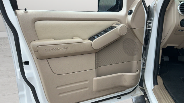 Used 2008 Ford Explorer Sport Trac XLT RWD image 17