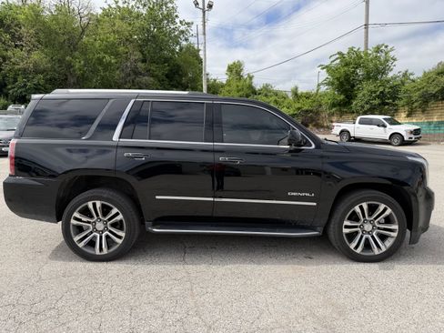 Used 2019 GMC Yukon Denali w/ Open Road Package AWD/4WD image 8