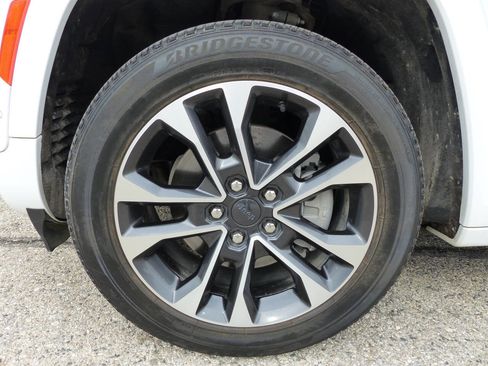 Used 2022 Jeep Grand Cherokee L Overland image 15