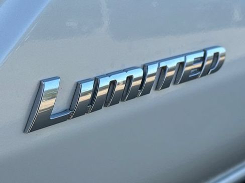 Used 2026 Toyota 4Runner Limited AWD/4WD image 6