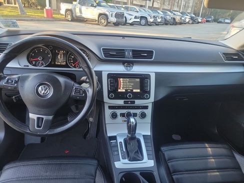 Used 2013 Volkswagen CC Sport image 18