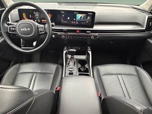 Used 2025 Kia Sorento S w/ Panoramic Sunroof Package image 7
