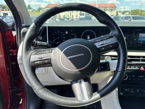 Used 2025 Hyundai Tucson Limited image 20