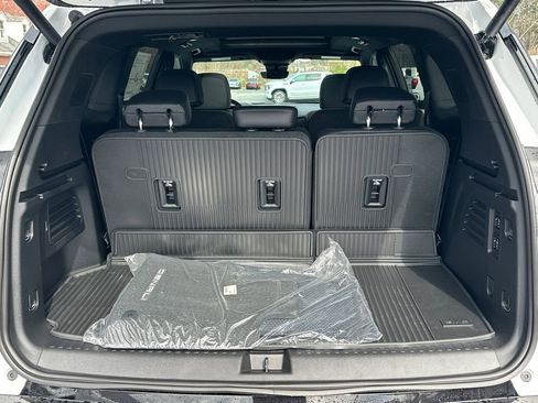 New 2026 GMC Acadia Denali w/ Super Cruise Package FWD image 19