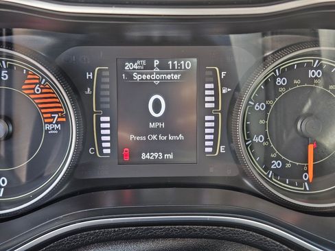 Used 2020 Jeep Cherokee Latitude Plus w/ Cold Weather Group AWD/4WD image 24