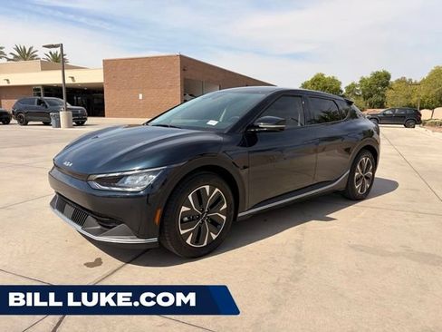 Used 2024 Kia EV6 Light RWD image 1