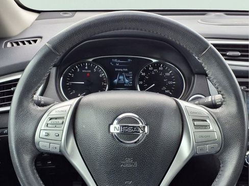 Used 2015 Nissan Rogue SL w/ SL Premium Package image 18