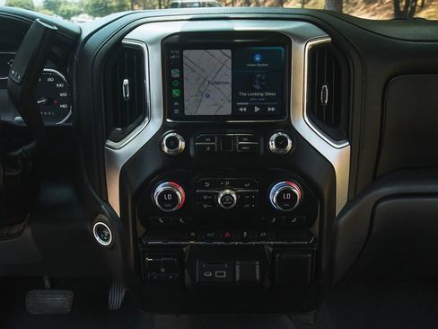 Used 2021 GMC Sierra 1500 SLT image 31