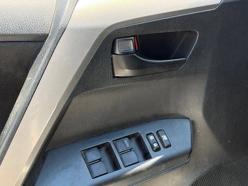 Used 2018 Toyota RAV4 LE w/ Carpet Mat Package FWD image 6