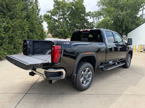 New 2026 GMC Sierra 2500 SLT w/ SLT Premium Package AWD/4WD image 34