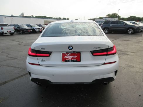 Used 2019 BMW 330i xDrive Sedan w/ M Sport Package AWD/4WD image 7