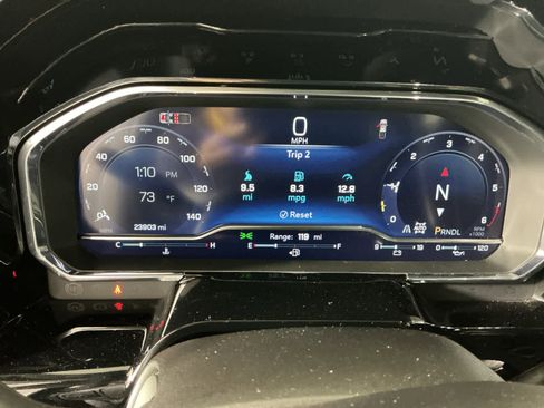 Used 2024 Chevrolet Silverado 2500 LTZ w/ LTZ Convenience Package image 32