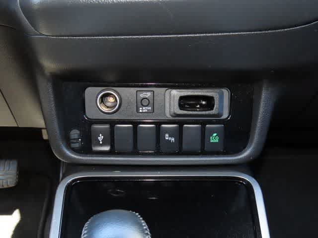 Used 2020 Mitsubishi Outlander SEL AWD/4WD image 22