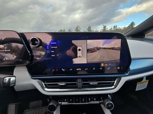 New 2026 Chevrolet Equinox EV LT w/ LPO, All-Weather Mat Package image 51