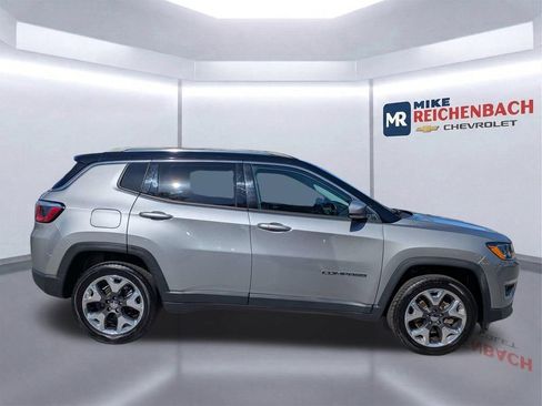 Used 2018 Jeep Compass Limited w/ Navigation Group AWD/4WD image 3