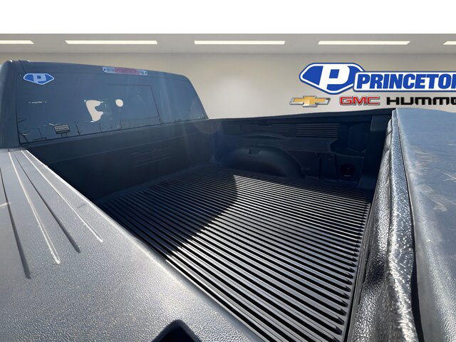Used 2025 RAM 1500 Laramie AWD/4WD image 38
