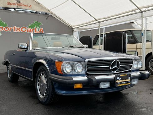 Used 1987 Mercedes-Benz 560 SL image 2