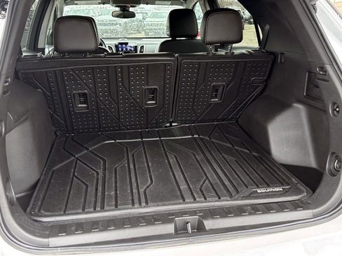Certified 2022 Chevrolet Equinox Premier w/ LPO, Floor Liner Package image 10