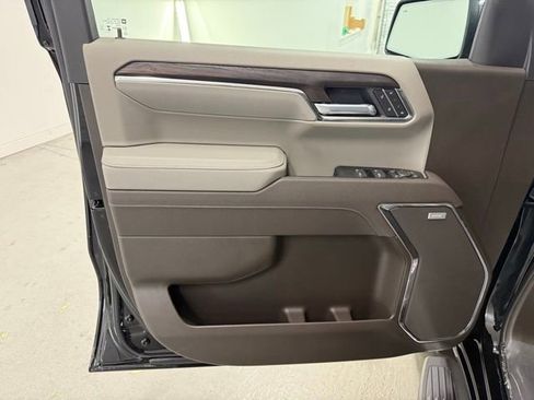 New 2026 GMC Sierra 1500 SLT w/ SLT Premium Plus Package image 13