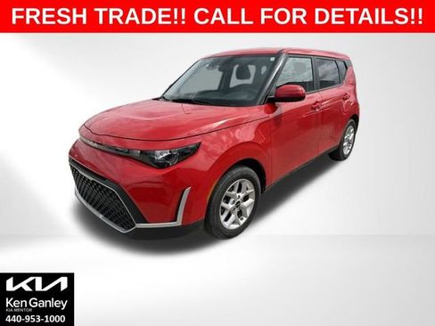 Used 2020 Kia Soul LX image 1