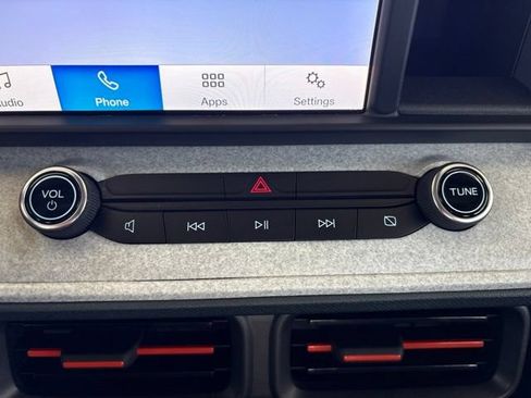 Used 2022 Ford Maverick XLT FWD image 21